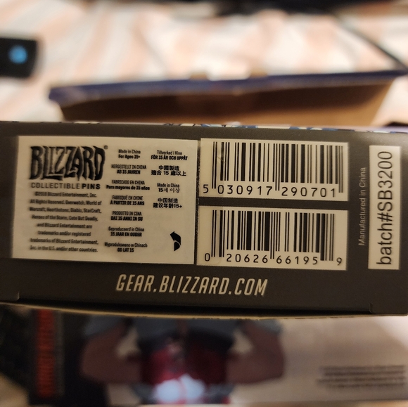 Overwatch 2 Kiriko Collectible Pin & Head Band - Picture 5 of 8